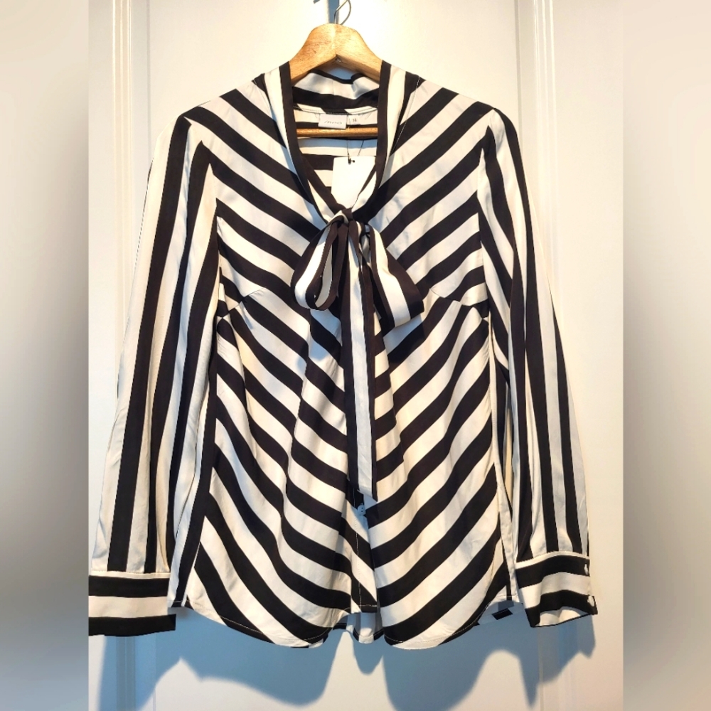iRoo Black and White Strip Blouse Size Medium Brand New with Tag